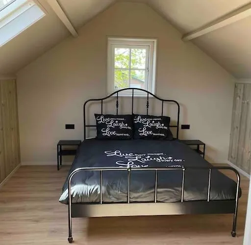 Huisje De Stuit 別荘 オッテルロ